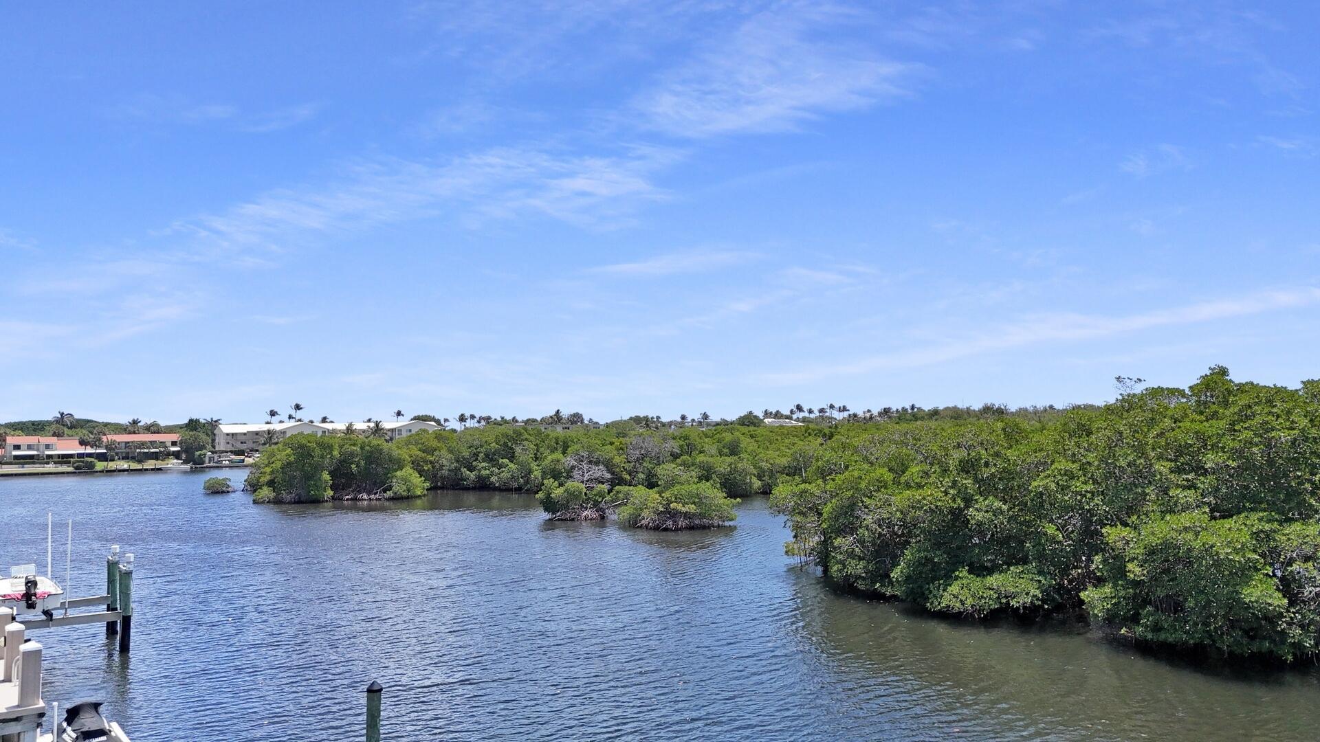 7 Inlet Cay Dr Ocean Ridge, FL 33435