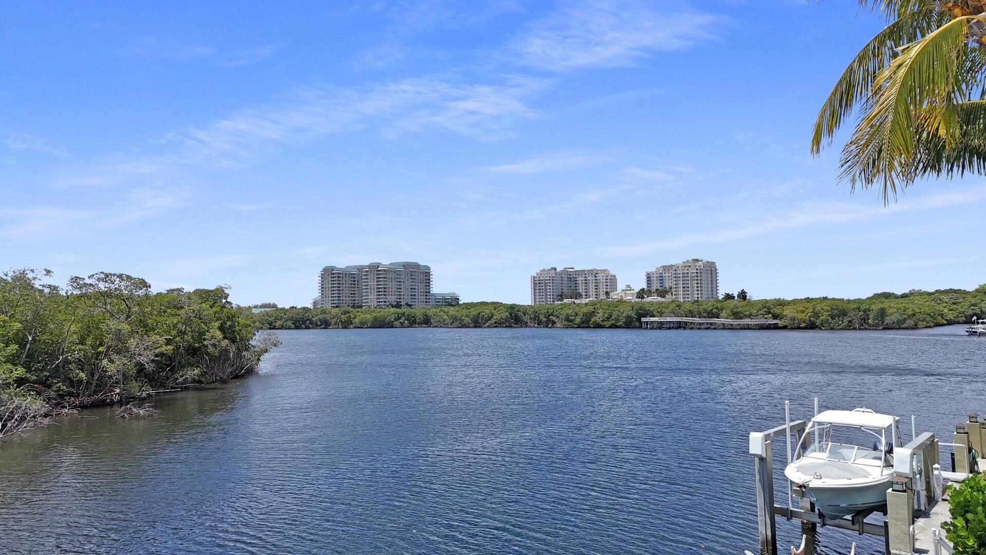 7 Inlet Cay Dr Ocean Ridge, FL 33435