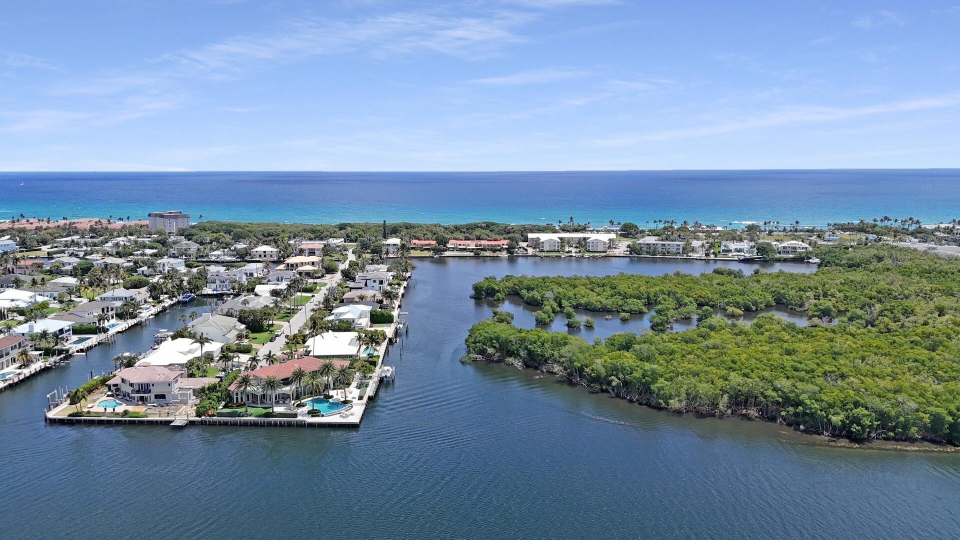 7 Inlet Cay Dr Ocean Ridge, FL 33435