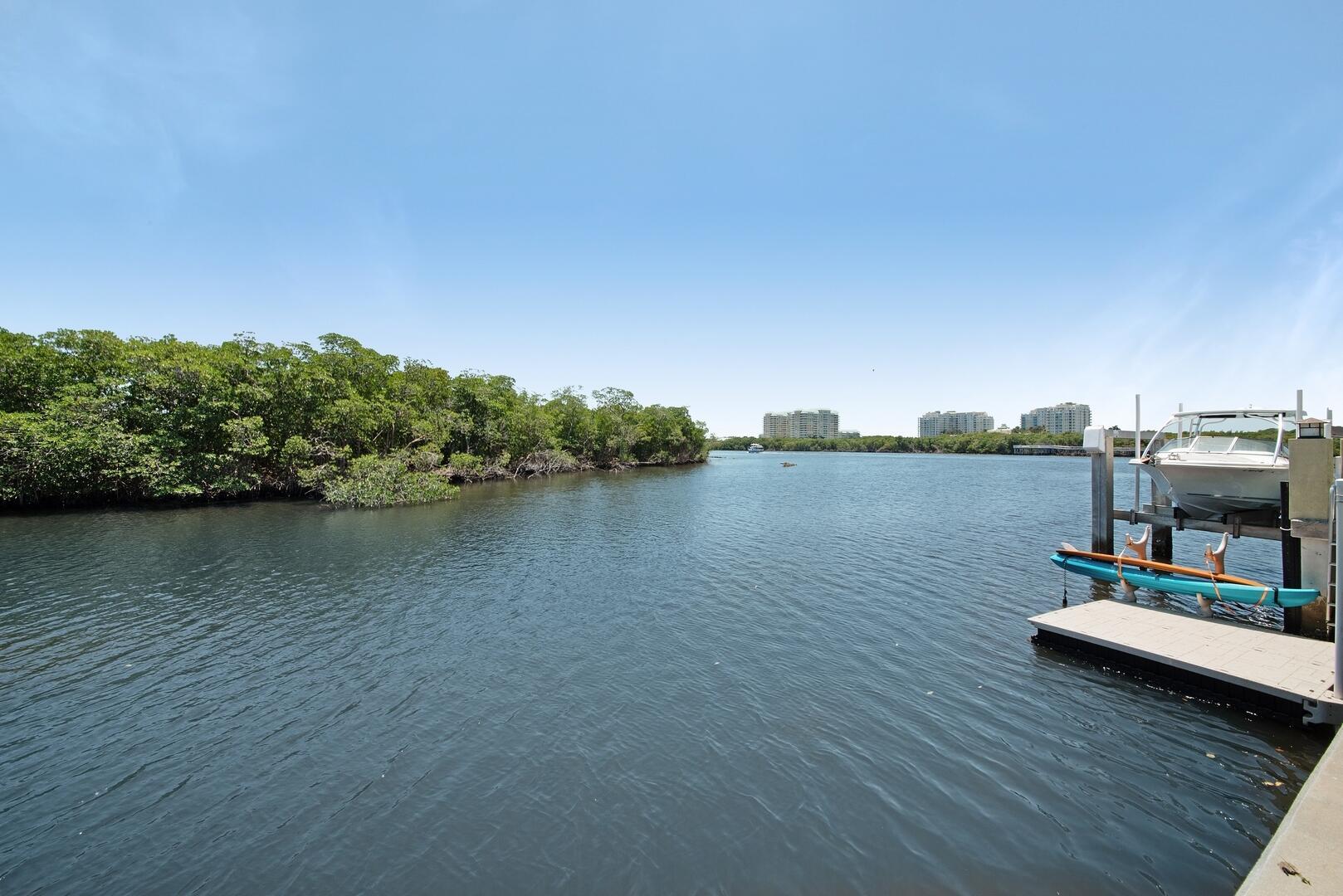 7 Inlet Cay Dr Ocean Ridge, FL 33435