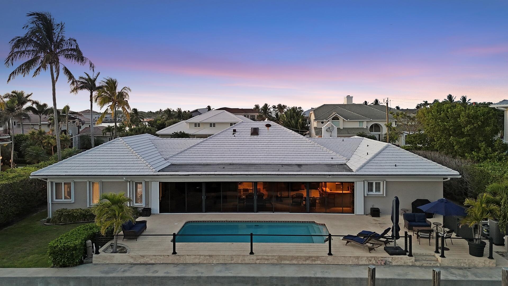 7 Inlet Cay Dr Ocean Ridge, FL 33435