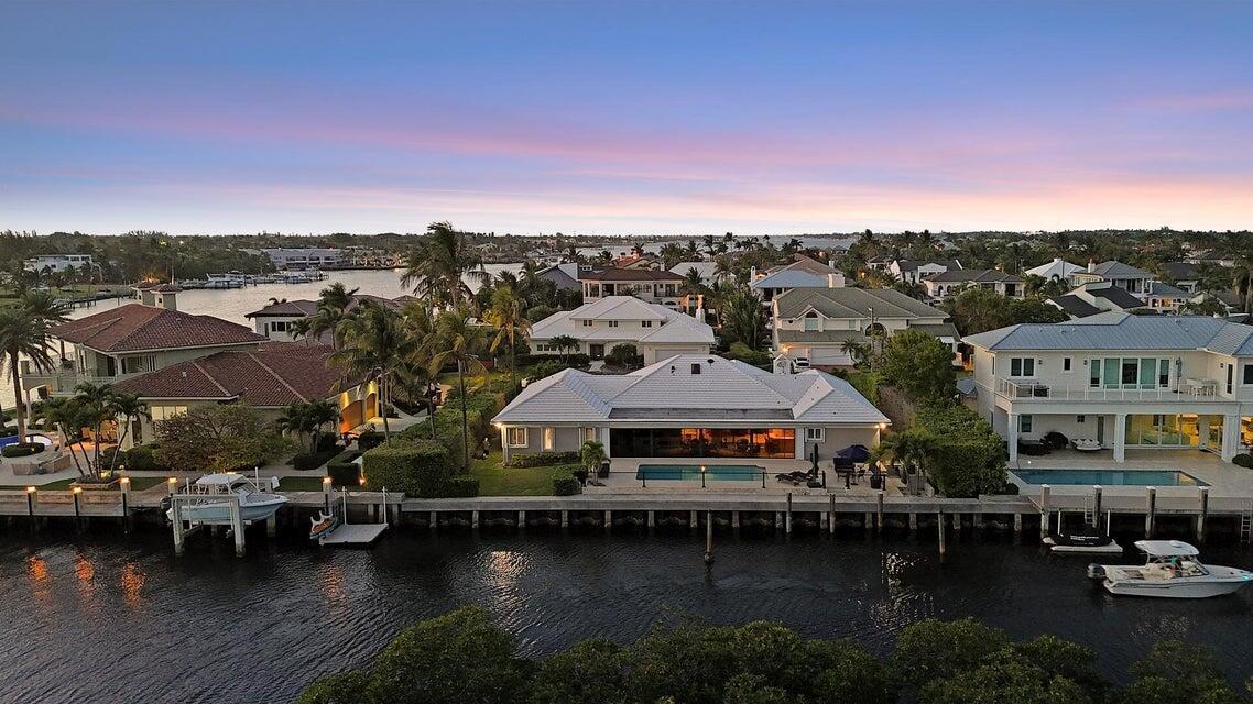 7 Inlet Cay Dr Ocean Ridge, FL 33435