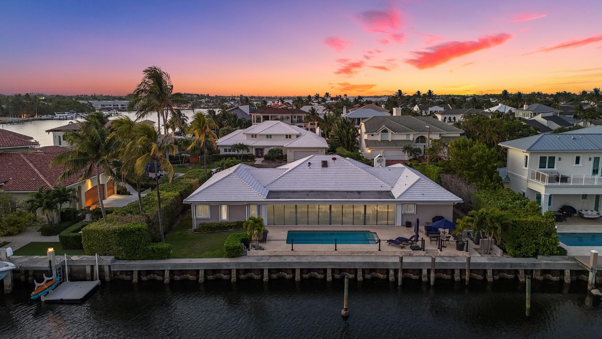 7 Inlet Cay Dr Ocean Ridge, FL 33435