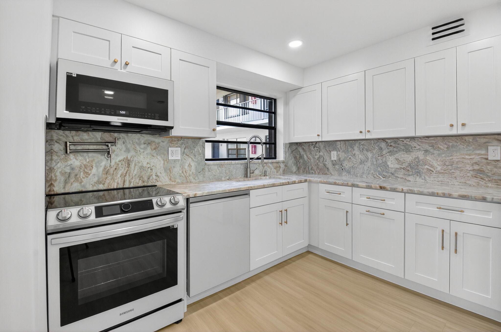 17 Capri A #17 Delray Beach, FL 33484