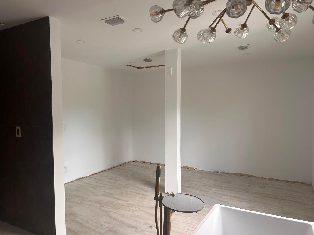 2901 Embassy Dr West Palm Beach, FL 33401