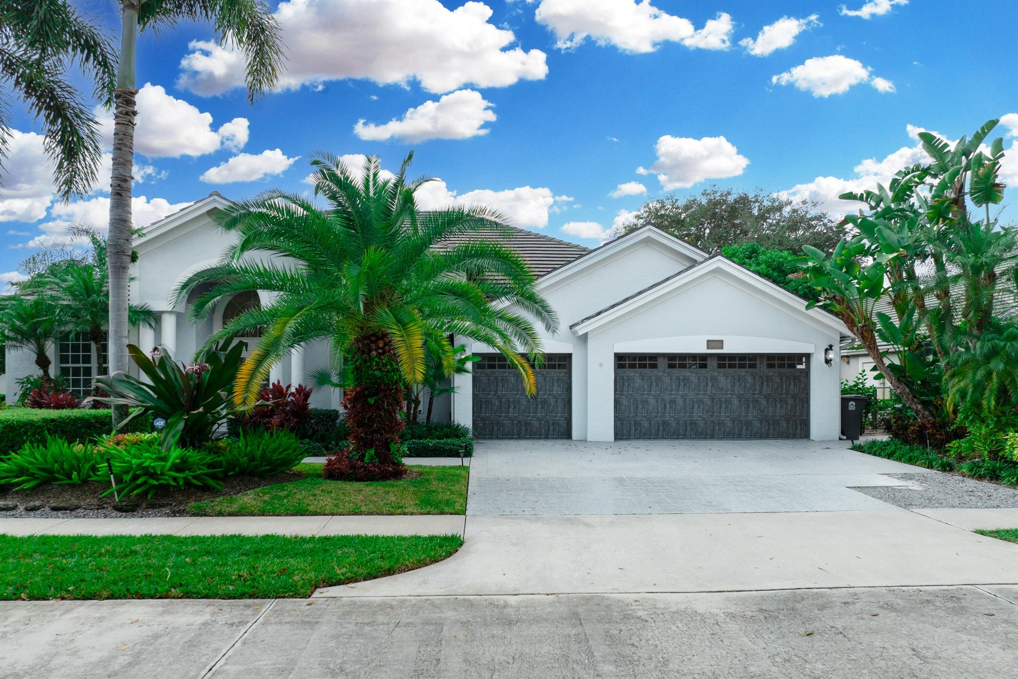 19850 Loxahatchee Pointe Dr Jupiter, FL 33458