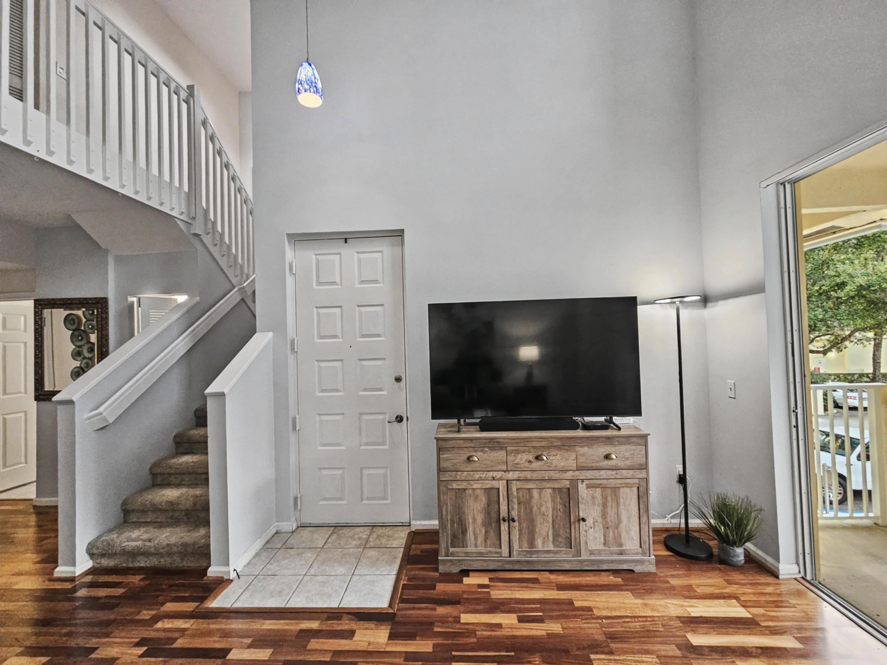 4892 Chancellor #21 Jupiter, FL 33458