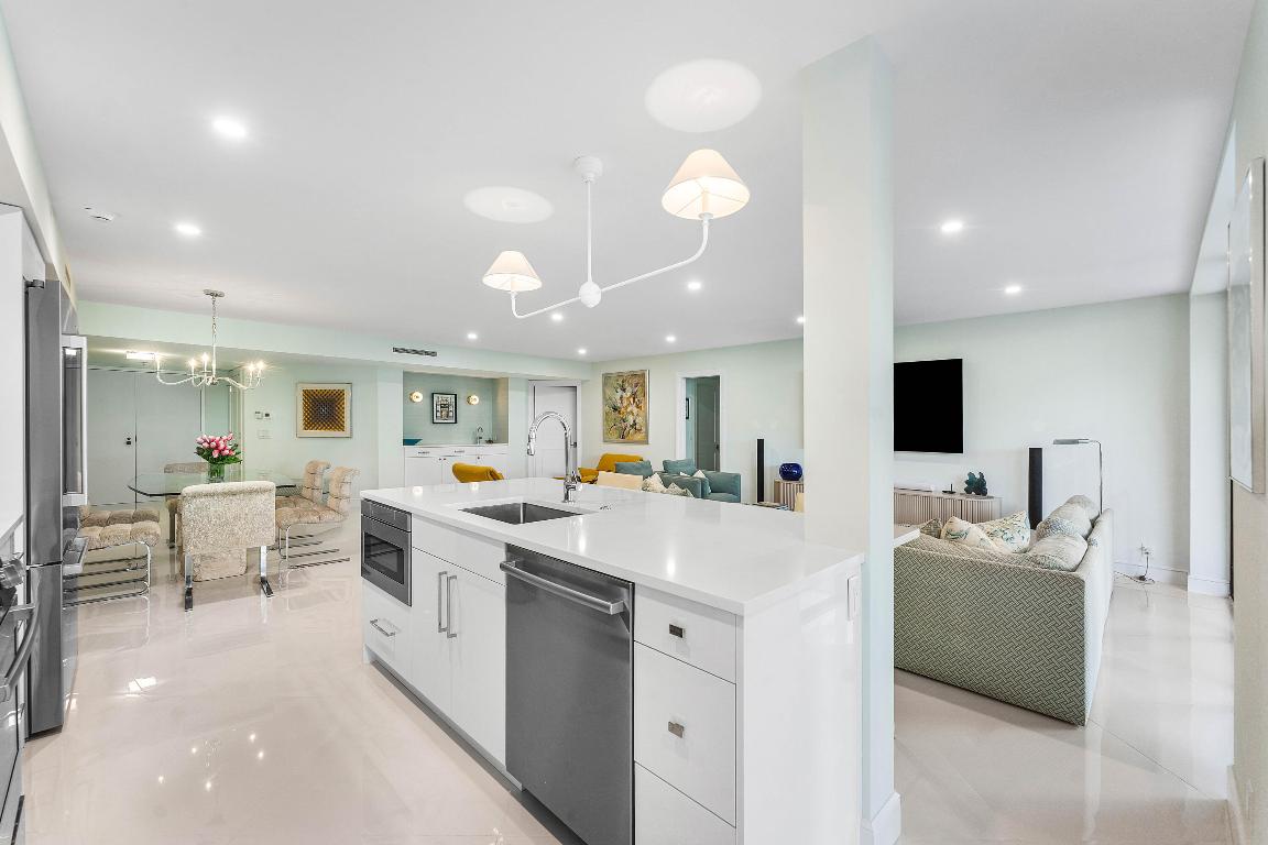 2778 S Ocean #107s Palm Beach, FL 33480