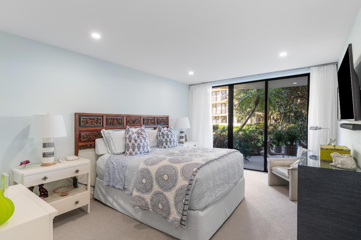 2778 S Ocean #107s Palm Beach, FL 33480