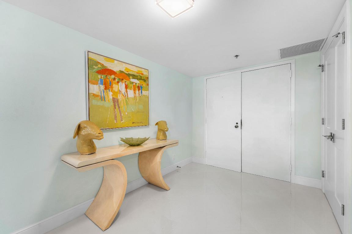 2778 S Ocean #107s Palm Beach, FL 33480