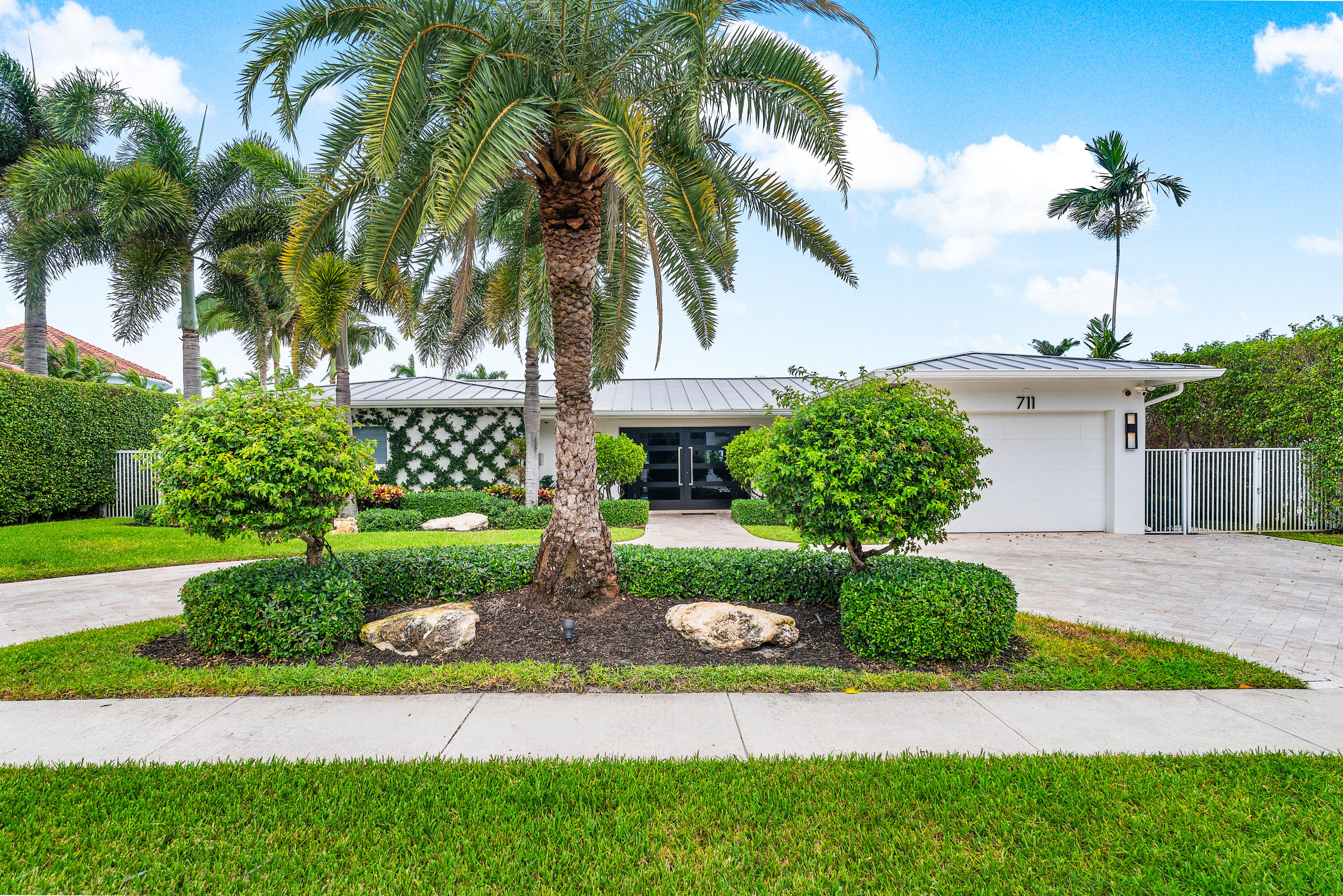 711 NE 69th Boca Raton, FL 33487