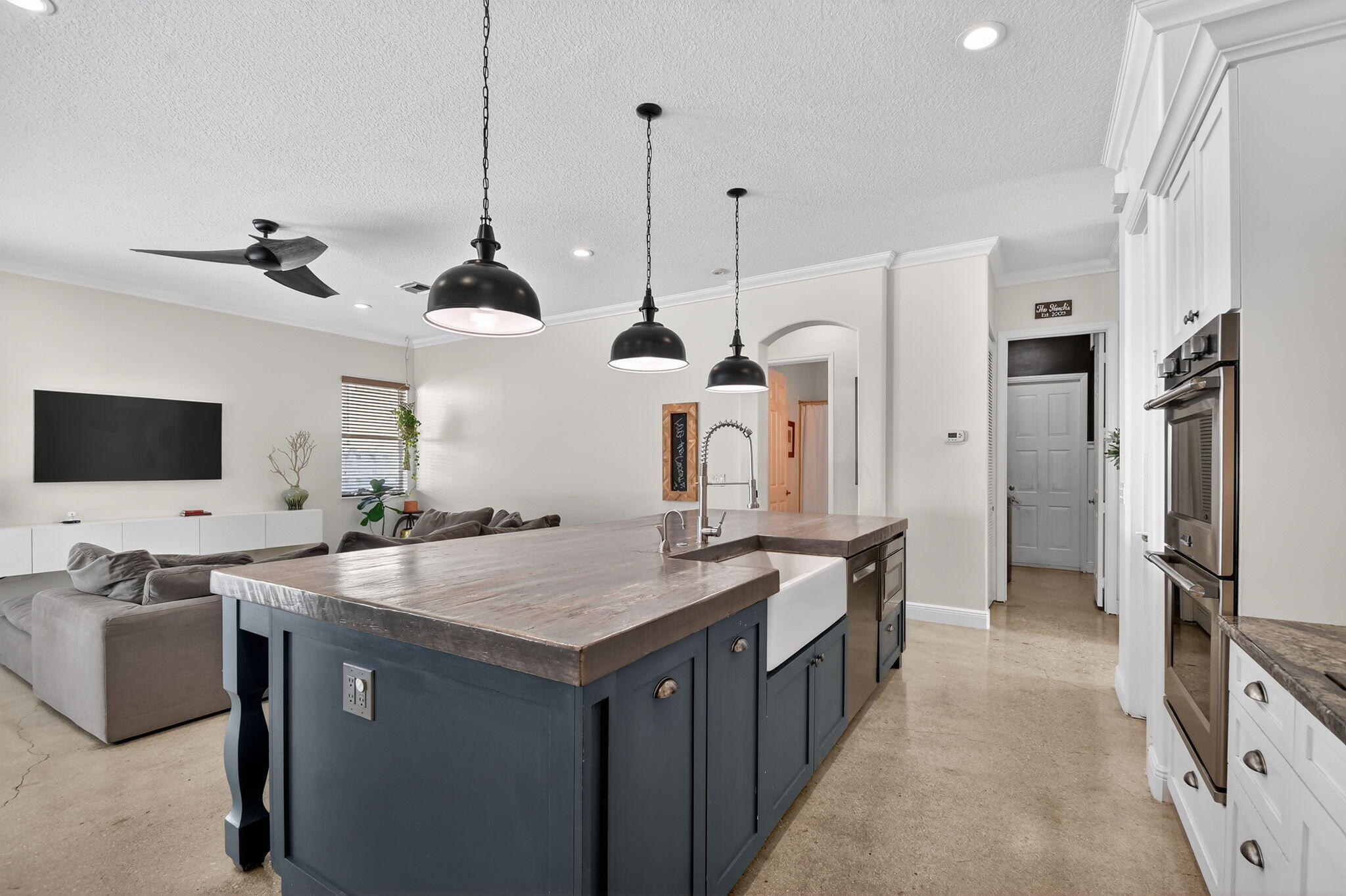 6809 Finamore Lake Worth, FL 33467