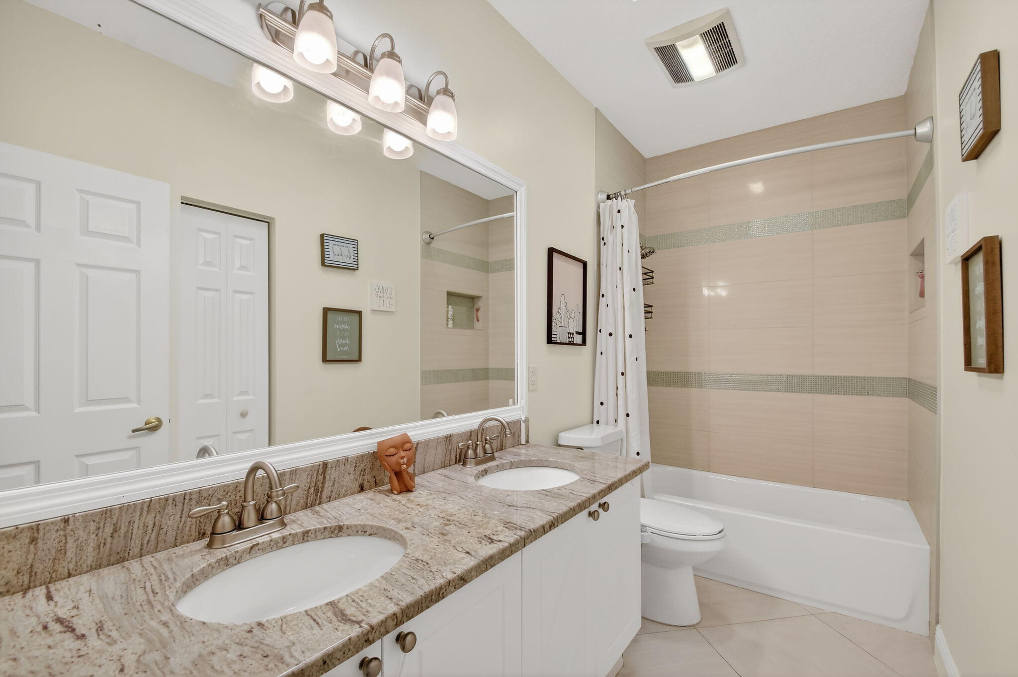 6809 Finamore Lake Worth, FL 33467