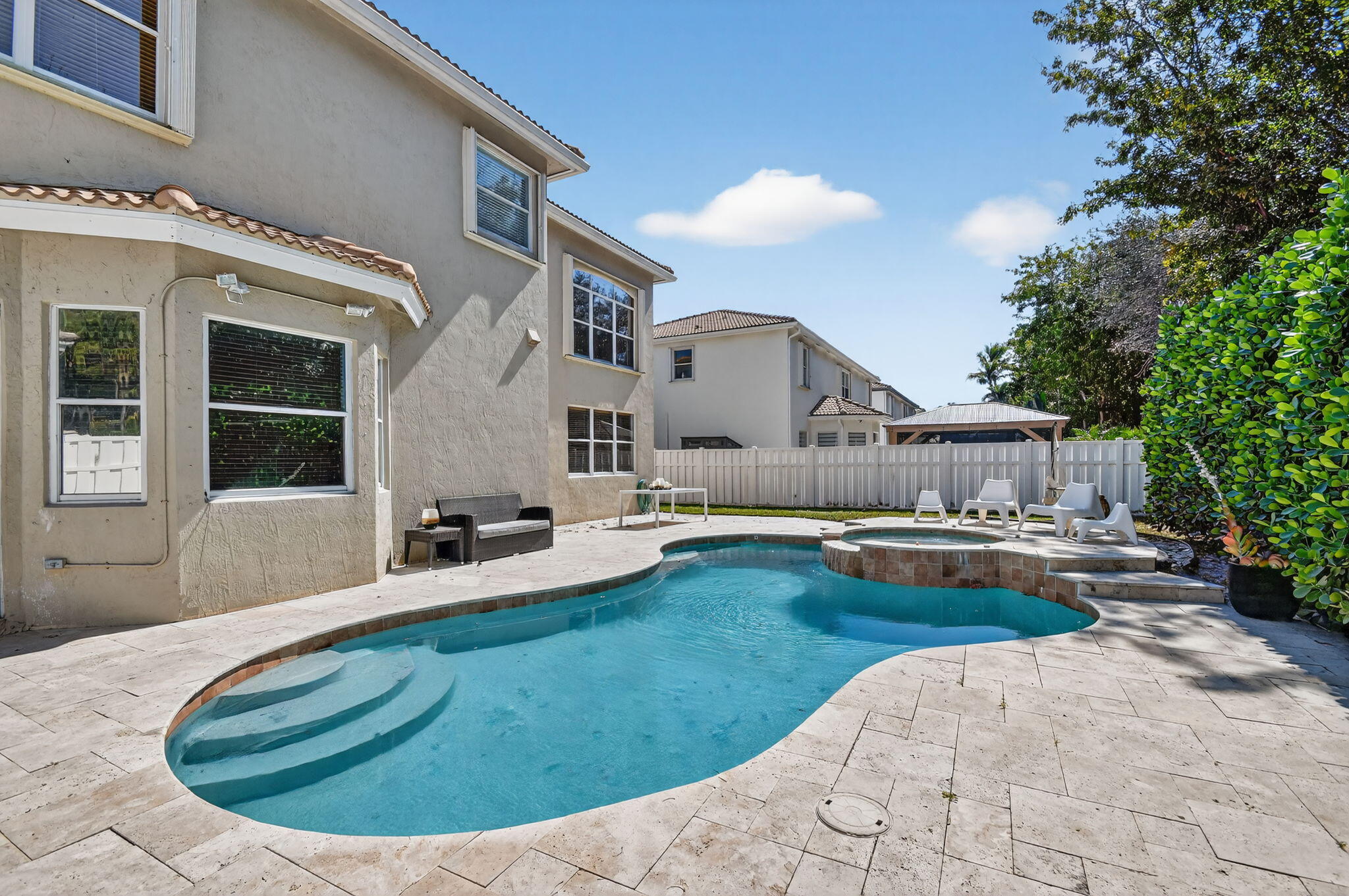 6809 Finamore Lake Worth, FL 33467