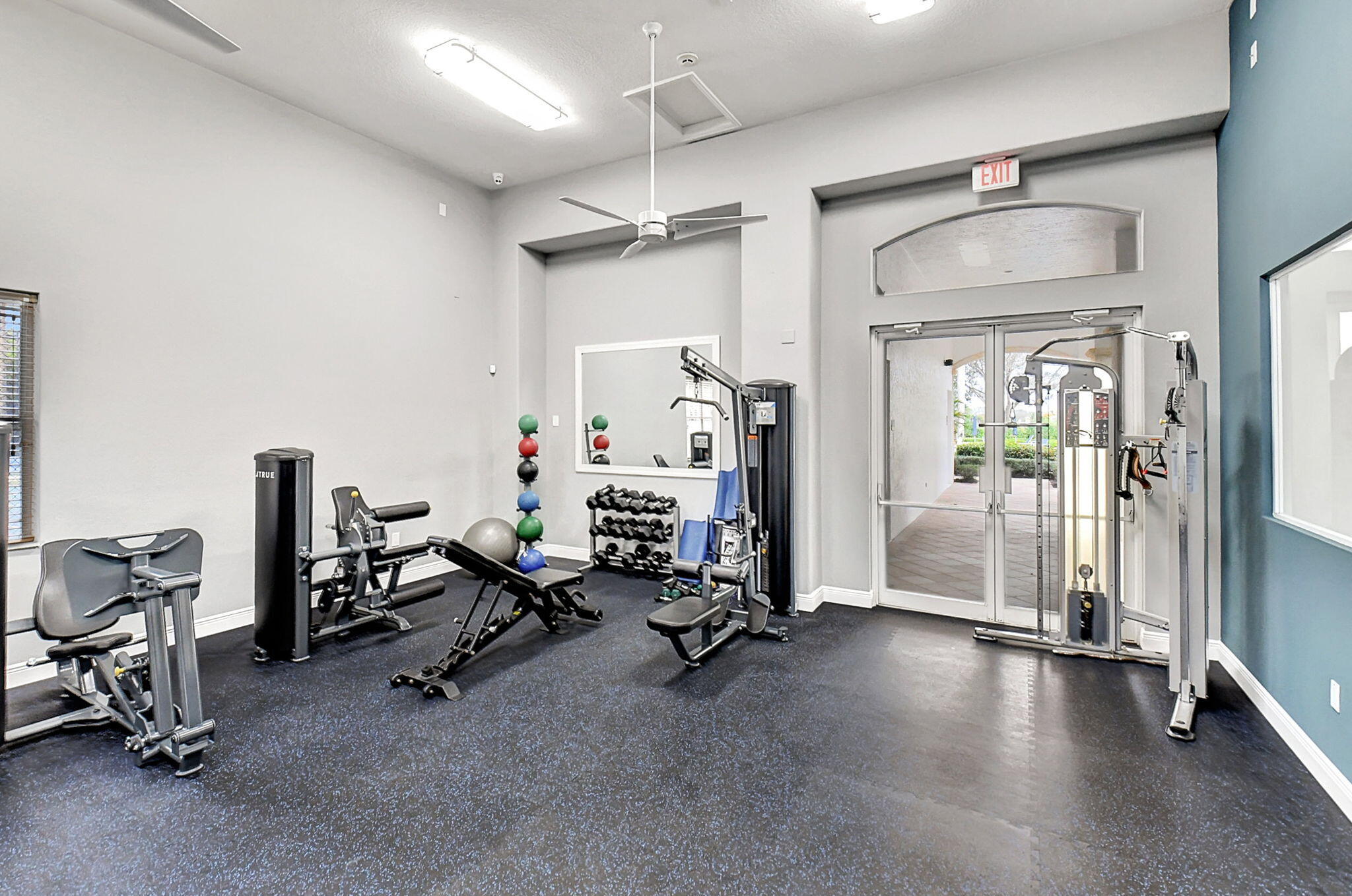 6809 Finamore Lake Worth, FL 33467