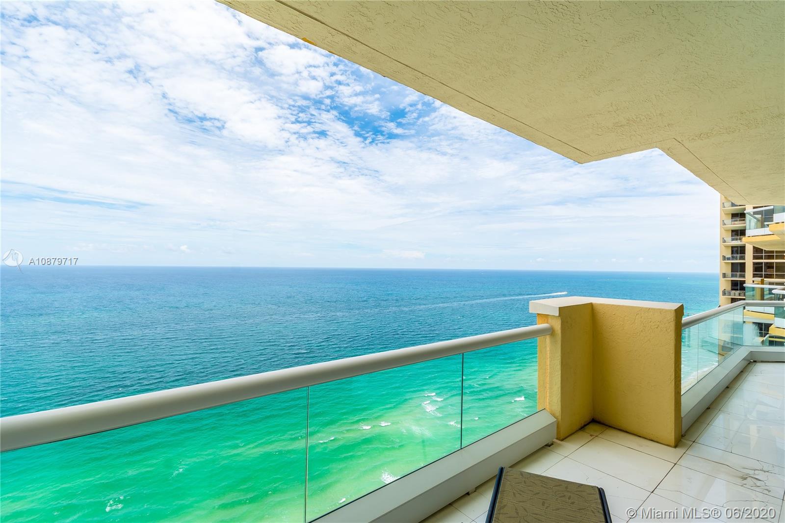 17875 Collins Ave #4102