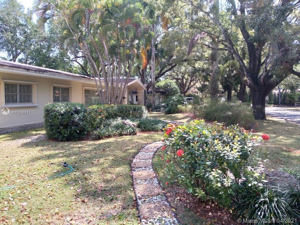 1215 Alfonso Ave Coral Gables, FL 33146