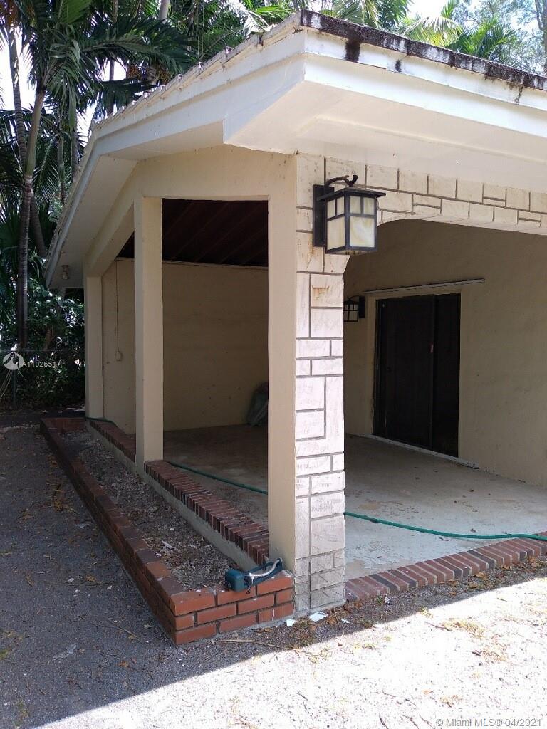 1215 Alfonso Ave Coral Gables, FL 33146