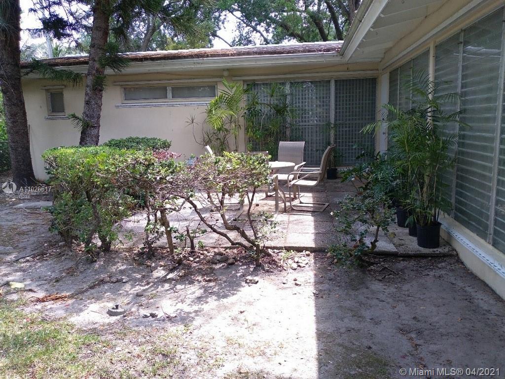 1215 Alfonso Ave Coral Gables, FL 33146