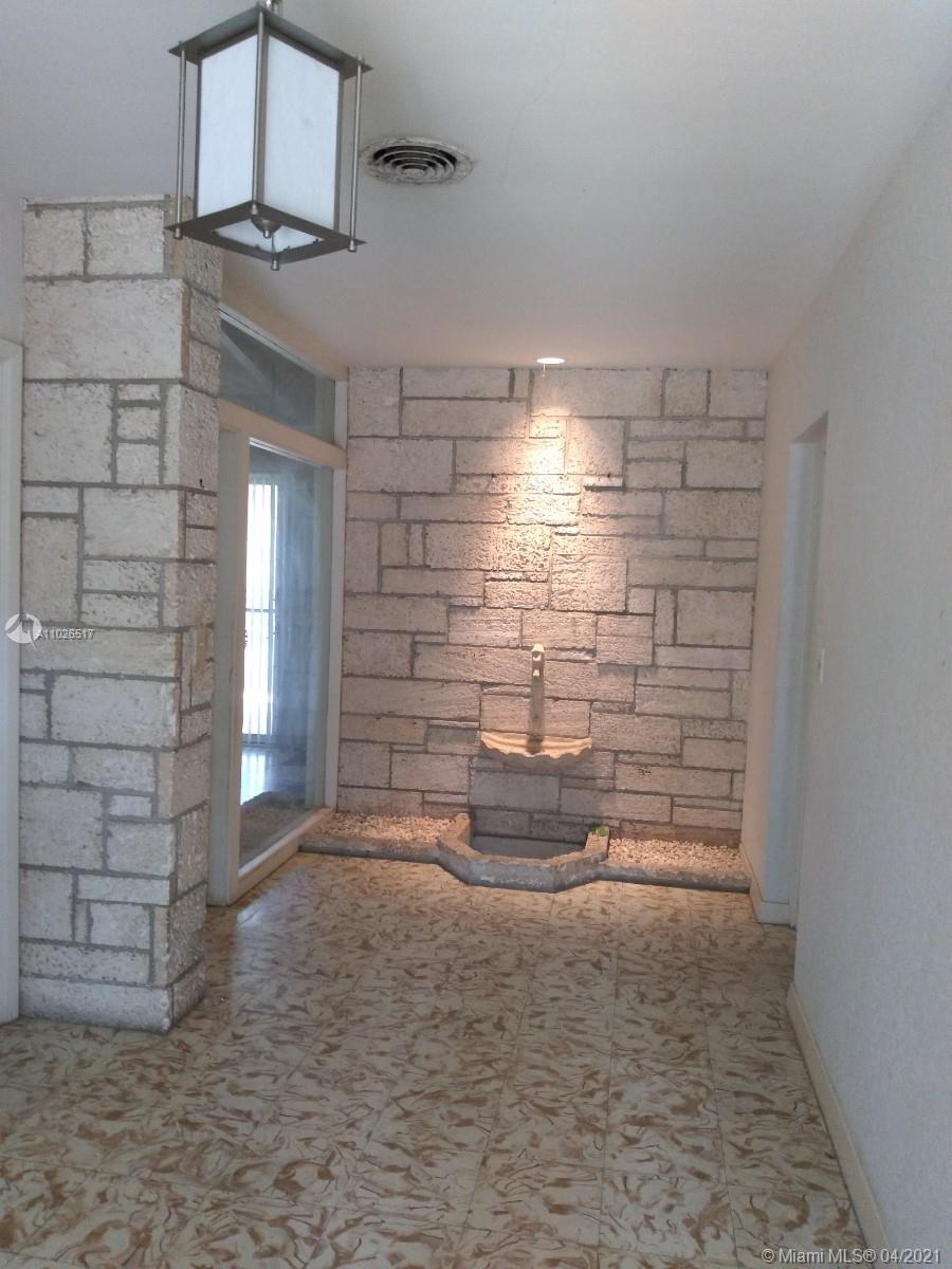 1215 Alfonso Ave Coral Gables, FL 33146