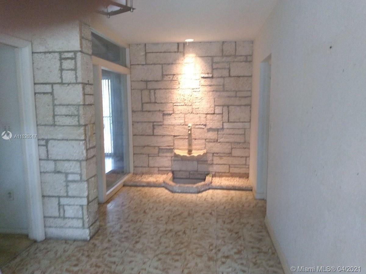 1215 Alfonso Ave Coral Gables, FL 33146