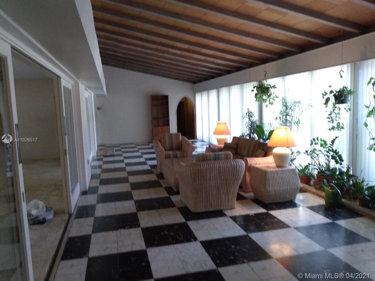 1215 Alfonso Ave Coral Gables, FL 33146