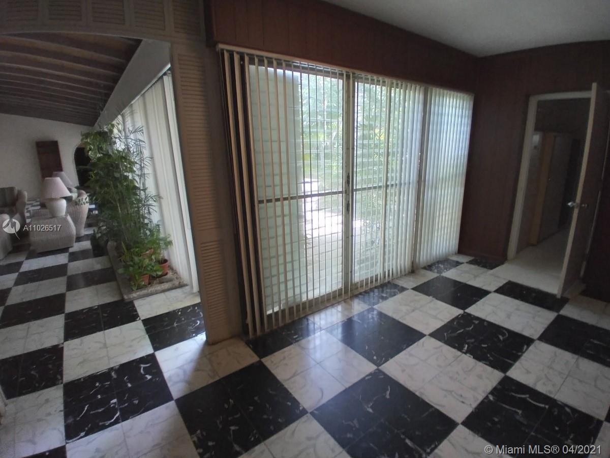 1215 Alfonso Ave Coral Gables, FL 33146