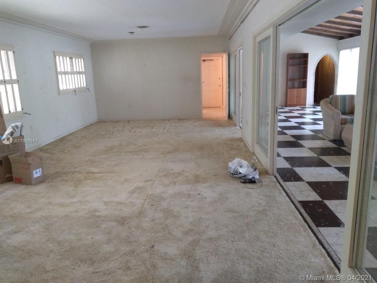 1215 Alfonso Ave Coral Gables, FL 33146