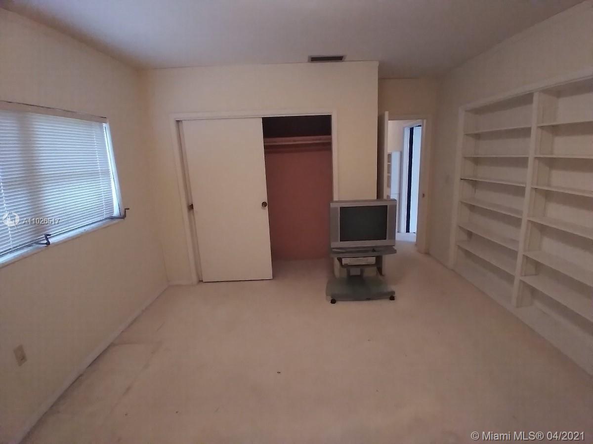 1215 Alfonso Ave Coral Gables, FL 33146