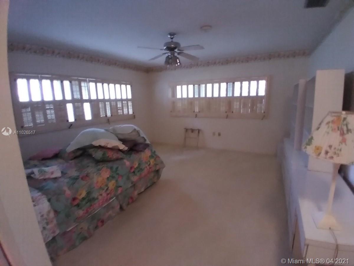 1215 Alfonso Ave Coral Gables, FL 33146