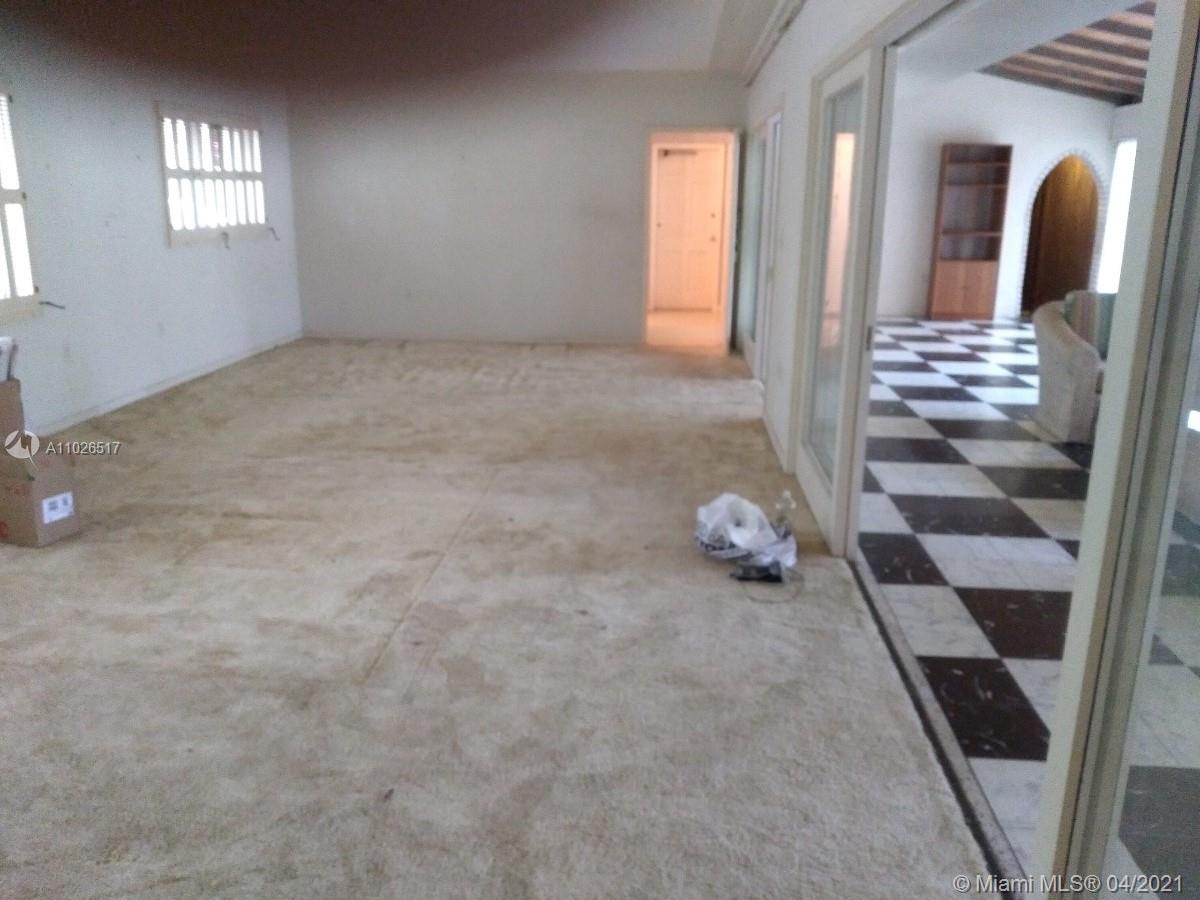 1215 Alfonso Ave Coral Gables, FL 33146