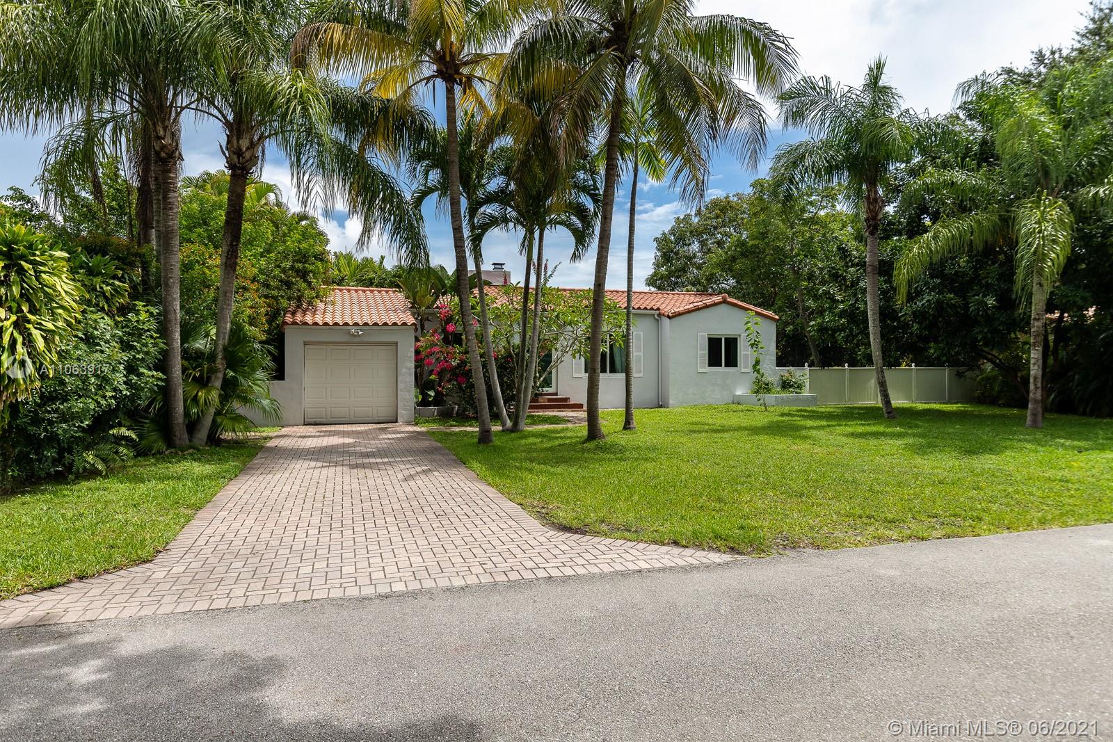 77 NW 99th St