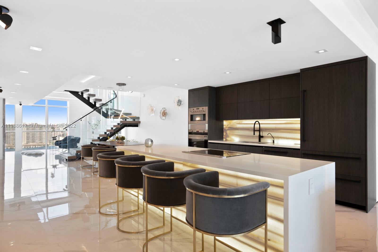 400 Sunny Isles Blvd #2018