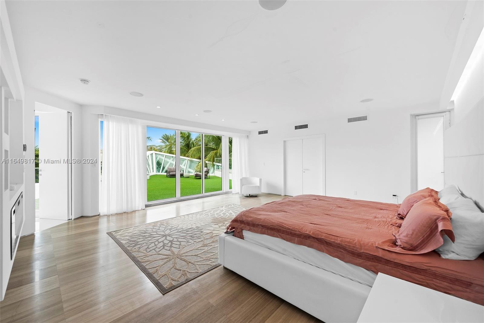 480 Ocean Blvd Golden Beach, FL 33160