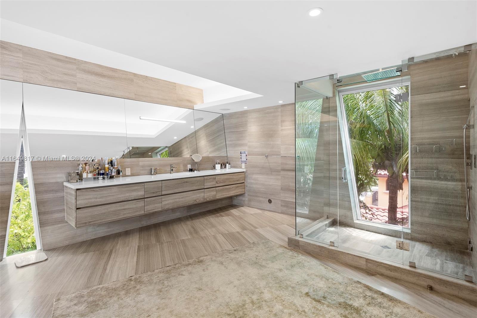 480 Ocean Blvd Golden Beach, FL 33160