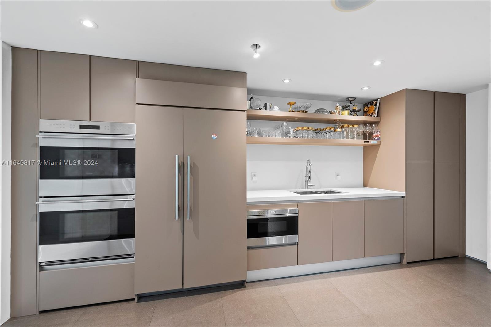 480 Ocean Blvd Golden Beach, FL 33160