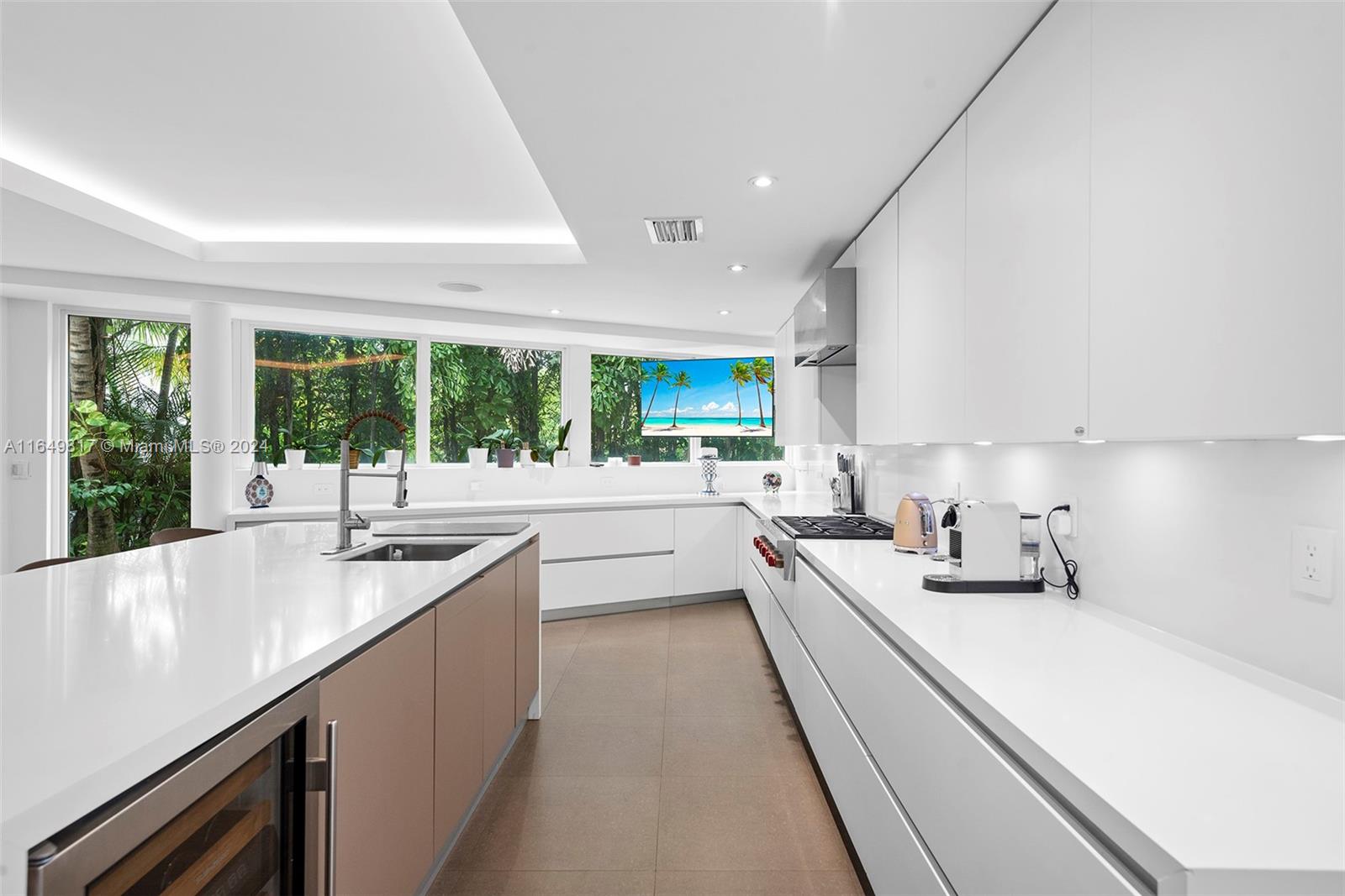 480 Ocean Blvd Golden Beach, FL 33160