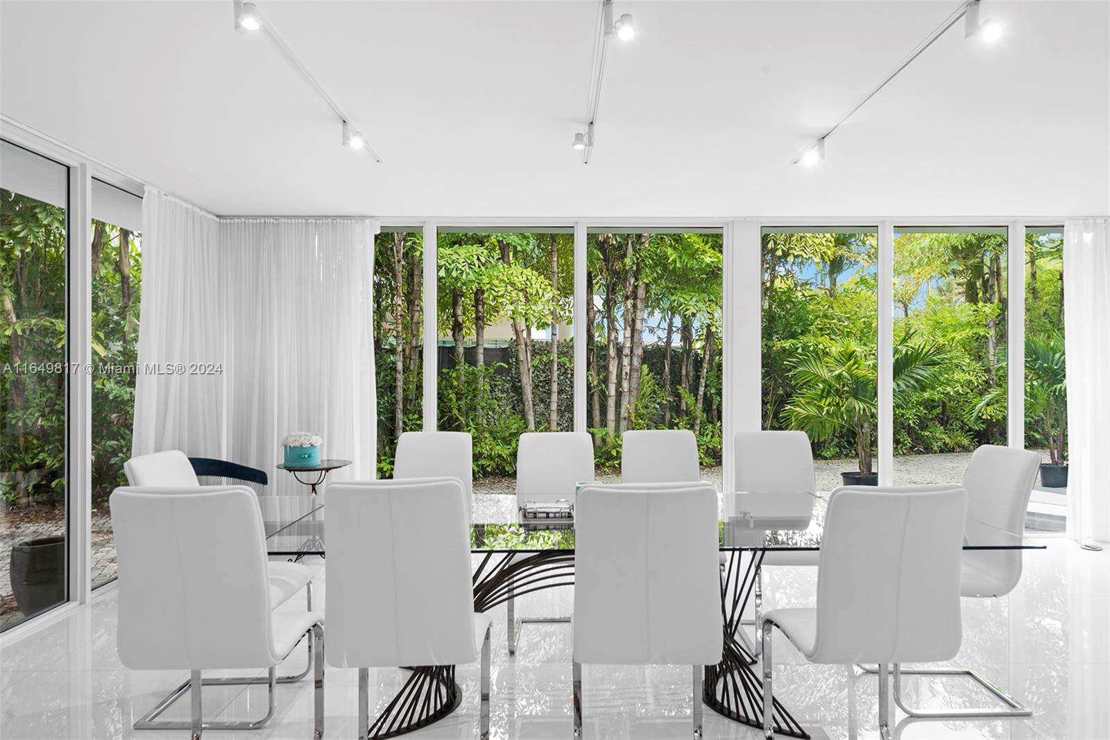 480 Ocean Blvd Golden Beach, FL 33160