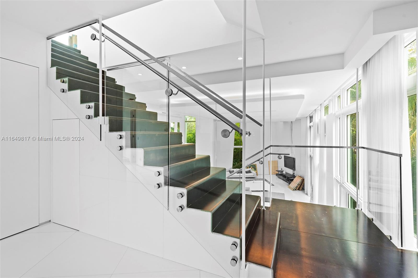 480 Ocean Blvd Golden Beach, FL 33160