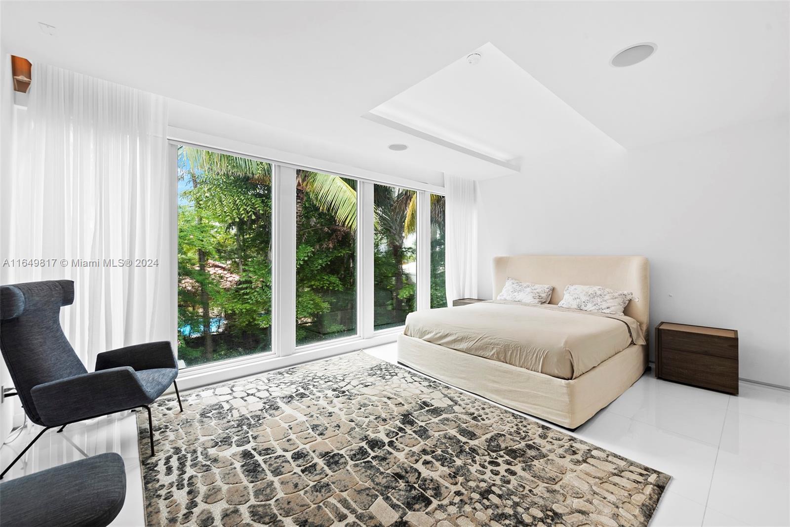 480 Ocean Blvd Golden Beach, FL 33160