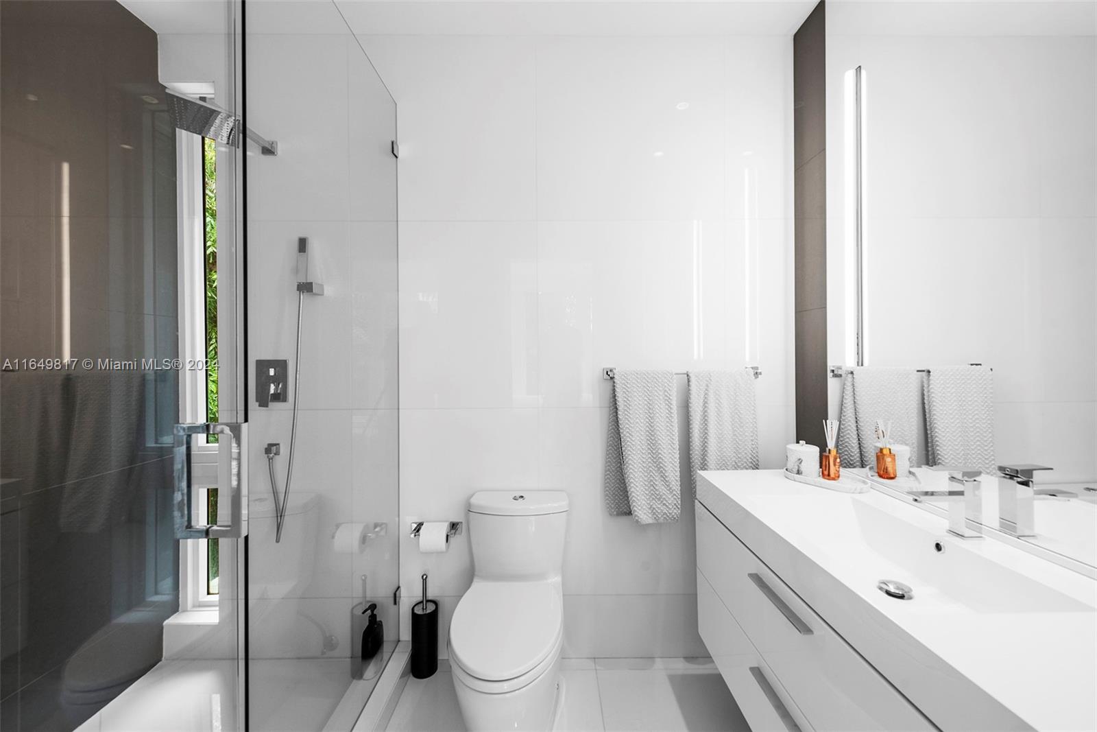 480 Ocean Blvd Golden Beach, FL 33160