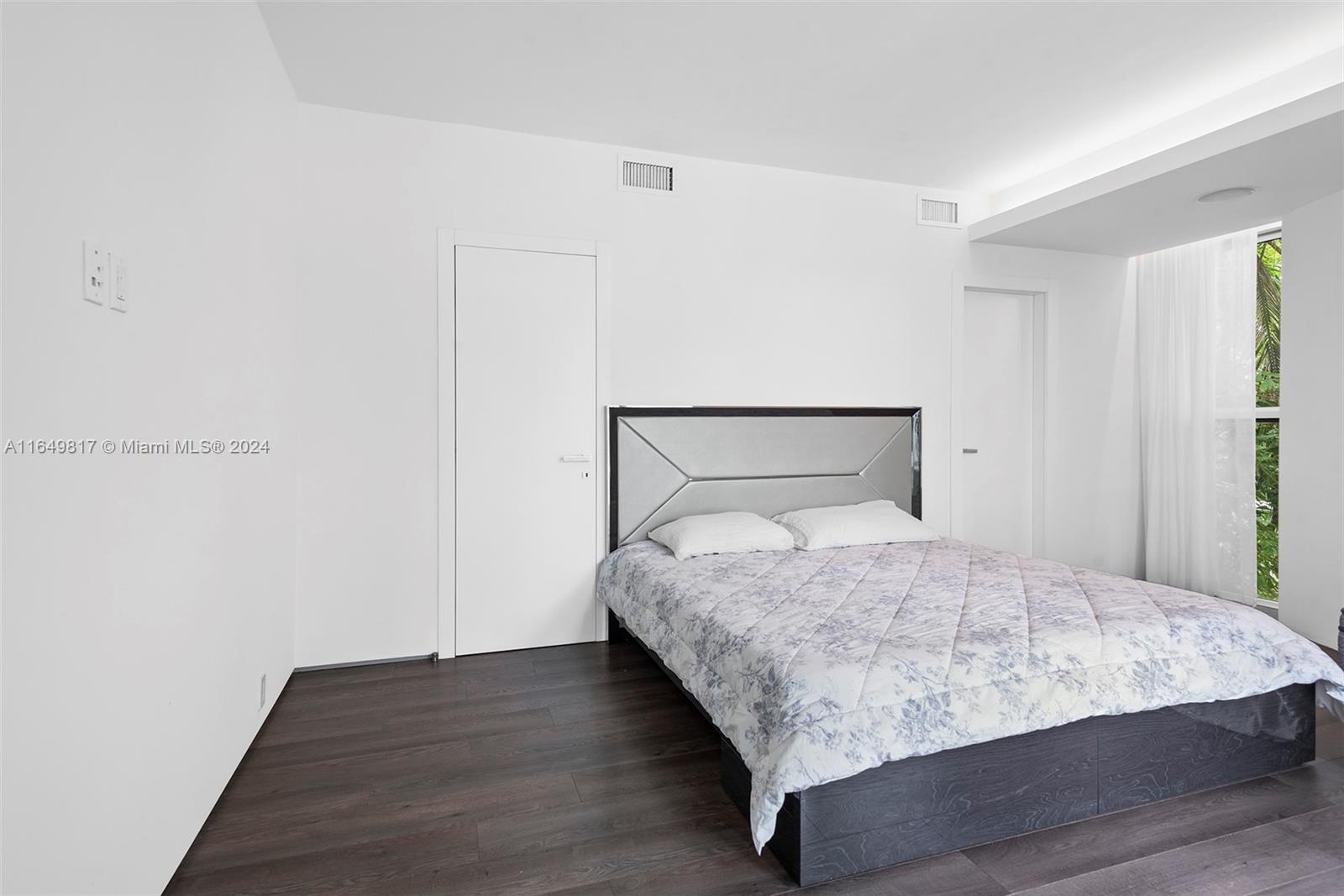 480 Ocean Blvd Golden Beach, FL 33160