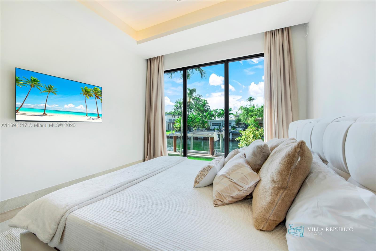 1200 NE 87th St Miami, FL 33138