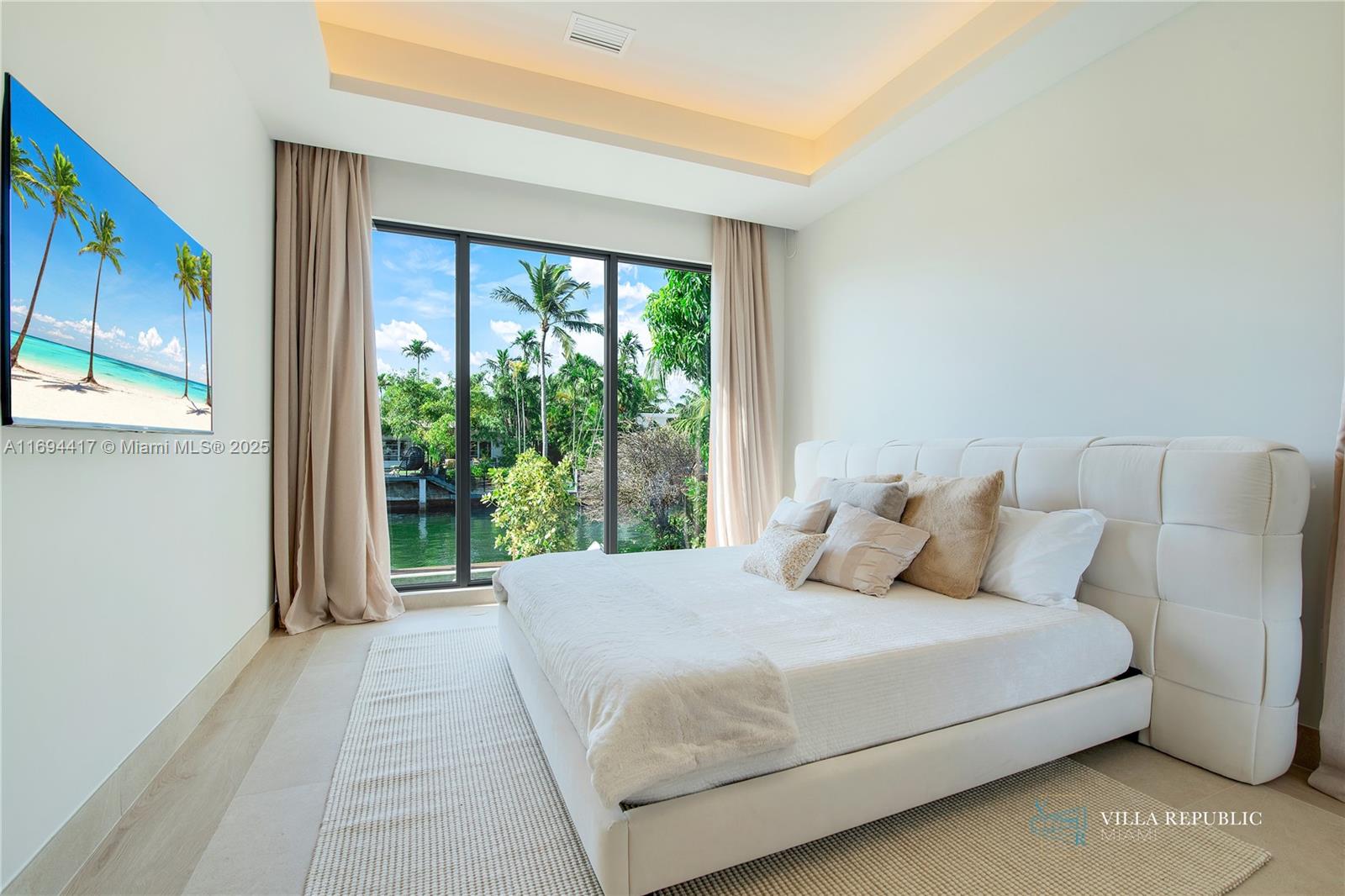 1200 NE 87th St Miami, FL 33138