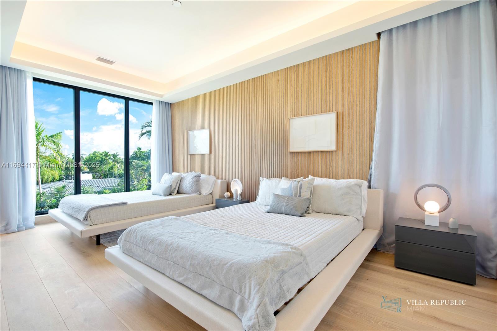 1200 NE 87th St Miami, FL 33138