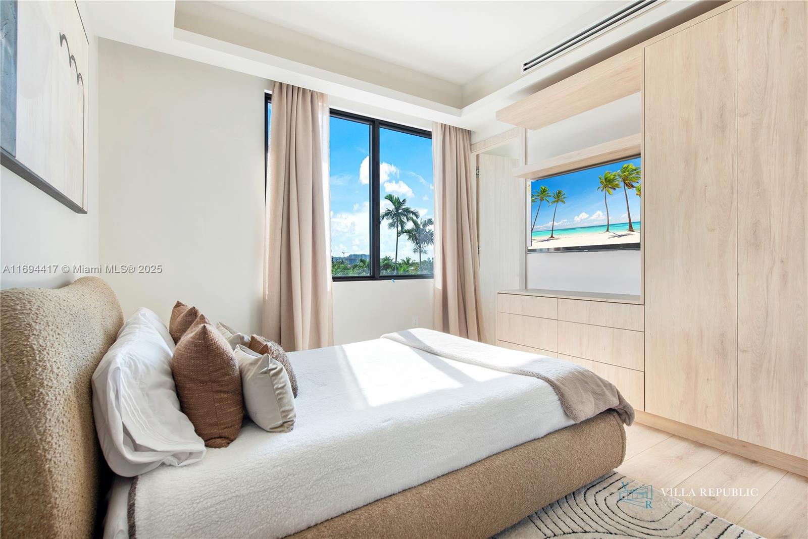 1200 NE 87th St Miami, FL 33138