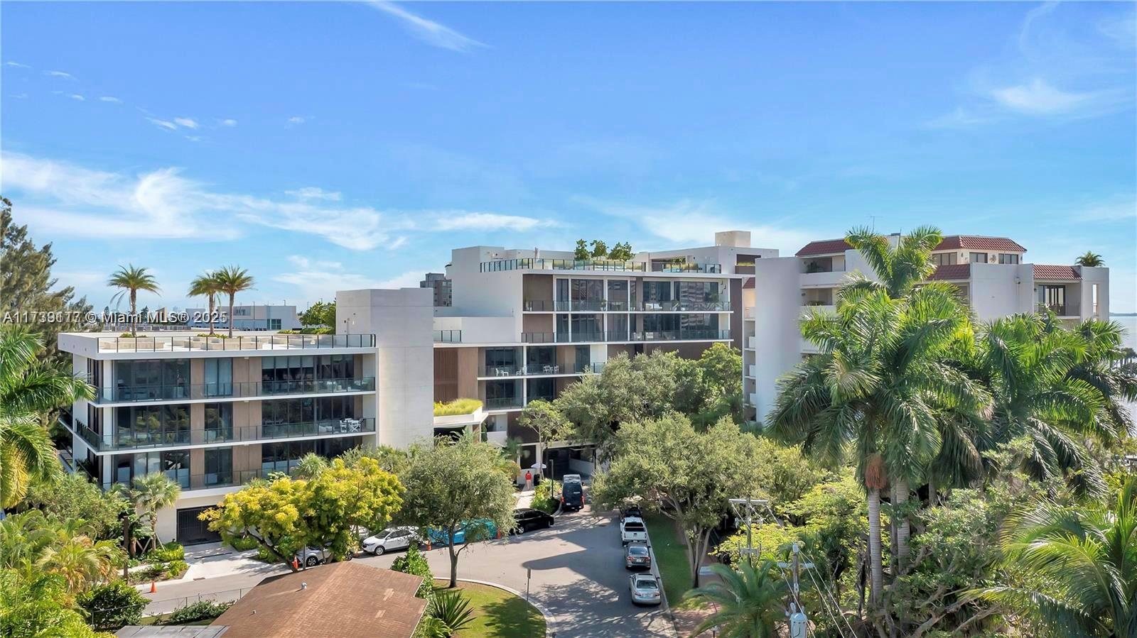 image The Fairchild Condo34