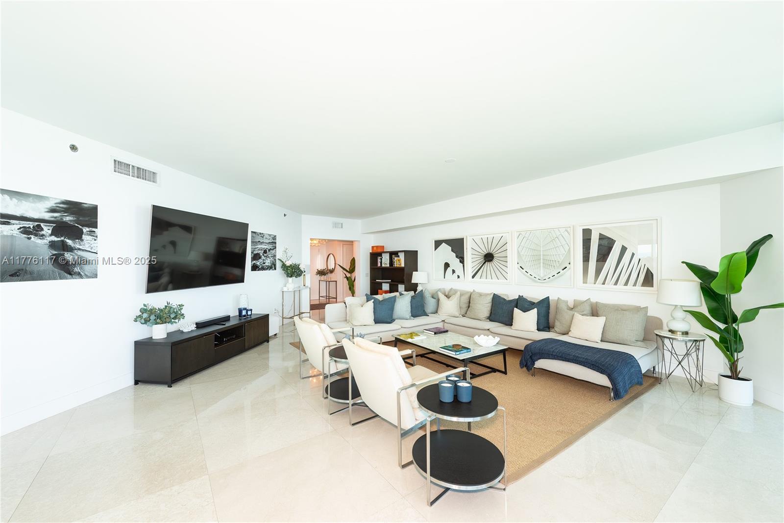 2711 S Ocean Dr #3202 Hollywood, FL 33019