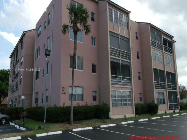 2841 Somerset Dr #117