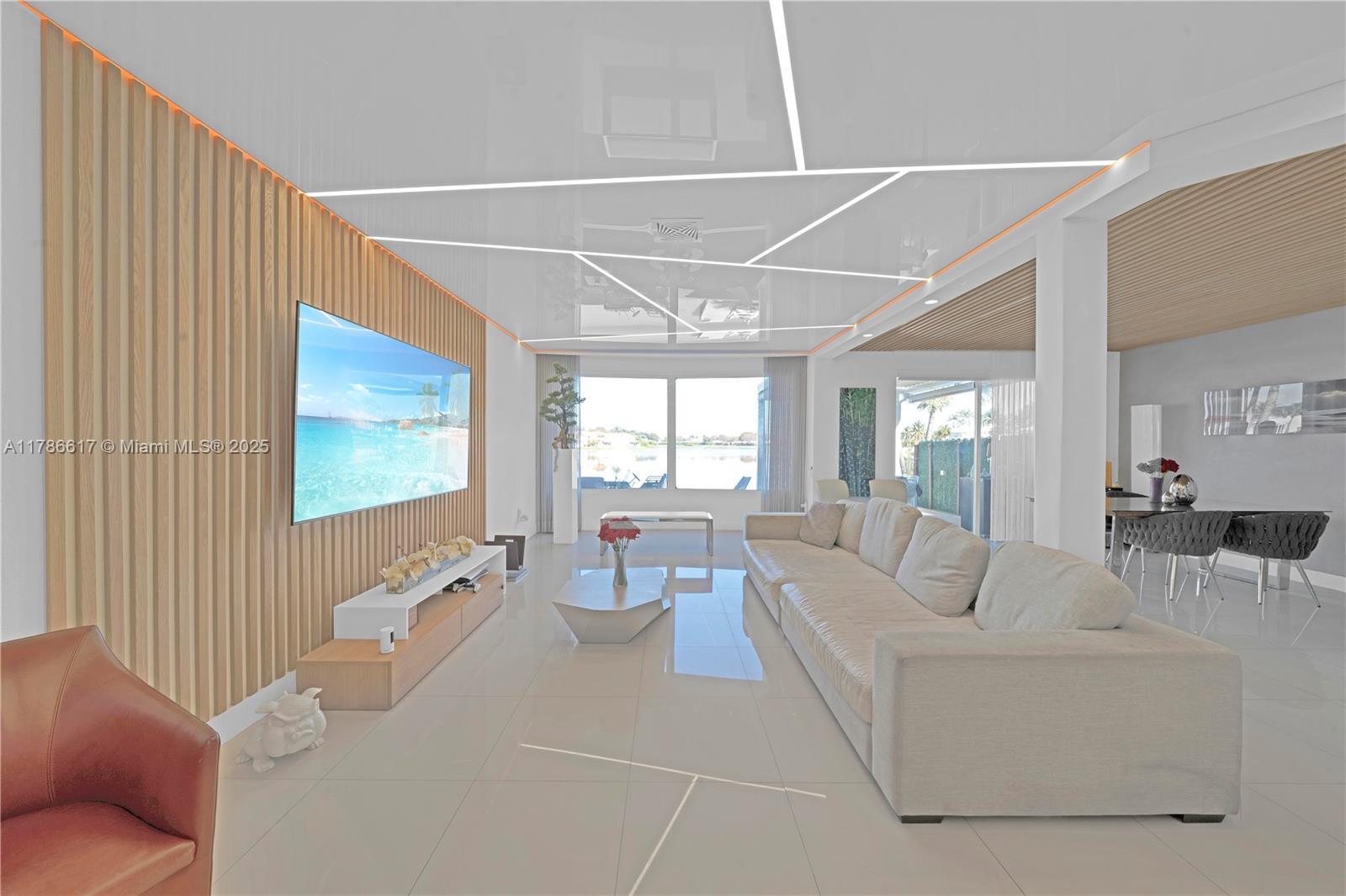 6694 NW 107th Pl Doral, FL 33178